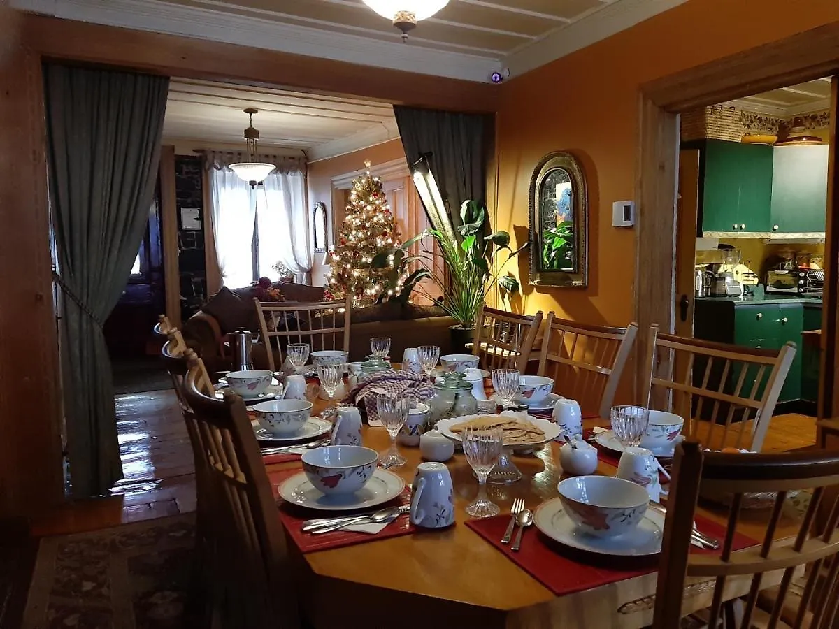 *** Bed & Breakfast Gite A L'Augustine Quebec City Canada